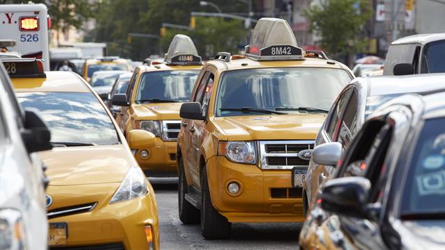 Choose Best Taxi Services High Wycombe for stress-free rides, airport transfers, professional service, and comfort every trip.